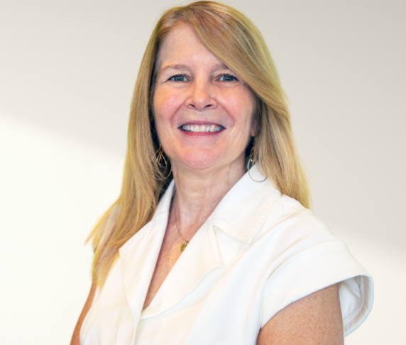 Karen Hutner Headshot
