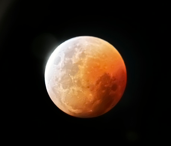 A beautiful shot of the "blood moon" during the total lunar eclipse