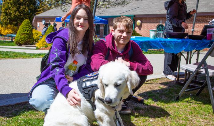 Community Resource Dog Siggy couldn't resist hanging with students. Community Resource Dog Siggy couldn't resist hanging with students.