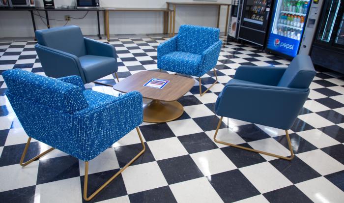 The student cafeteria in the Administration Building got a style update. The student cafeteria in the Administration Building got a style update.
